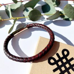 bracelet tressé marron en cuir
