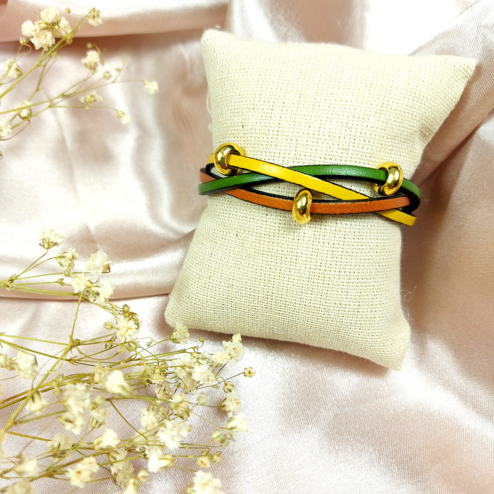 Bracelet "trio" trois lanières colorées en cuir jaune cuivre et vert