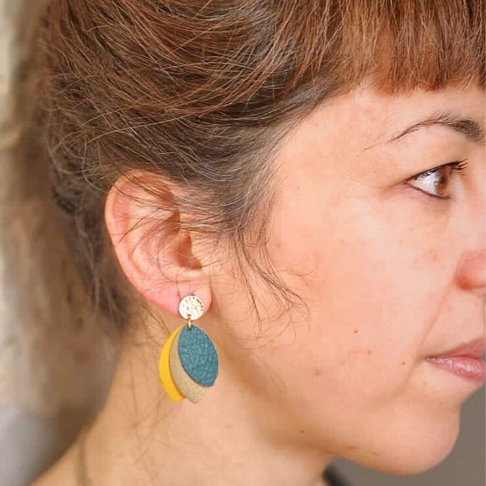 boucles d'oreilles en cuir upcyclé collection "demoiselle"